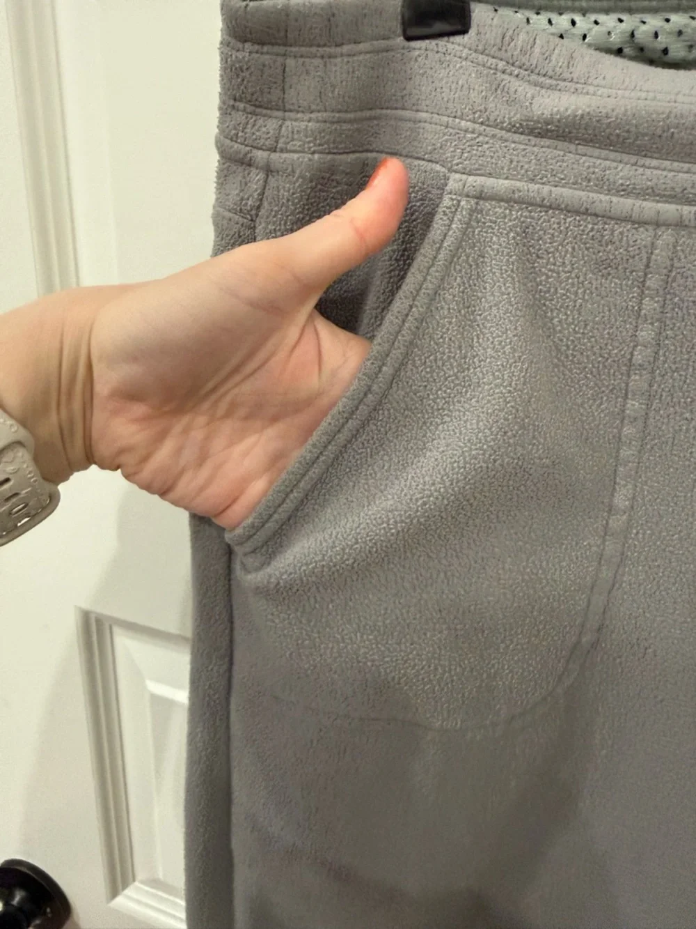 Patagonia Synchilla Snap-T Fleece Joggers Capris - Forge Gray - L - Picture 4 of 6